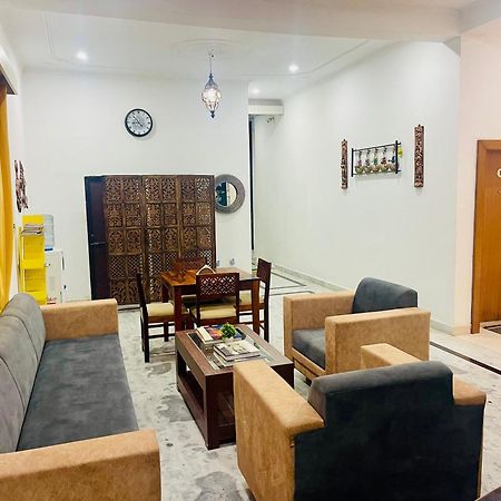 La Curcuma Luxury Homestay Khajurāho Екстериор снимка