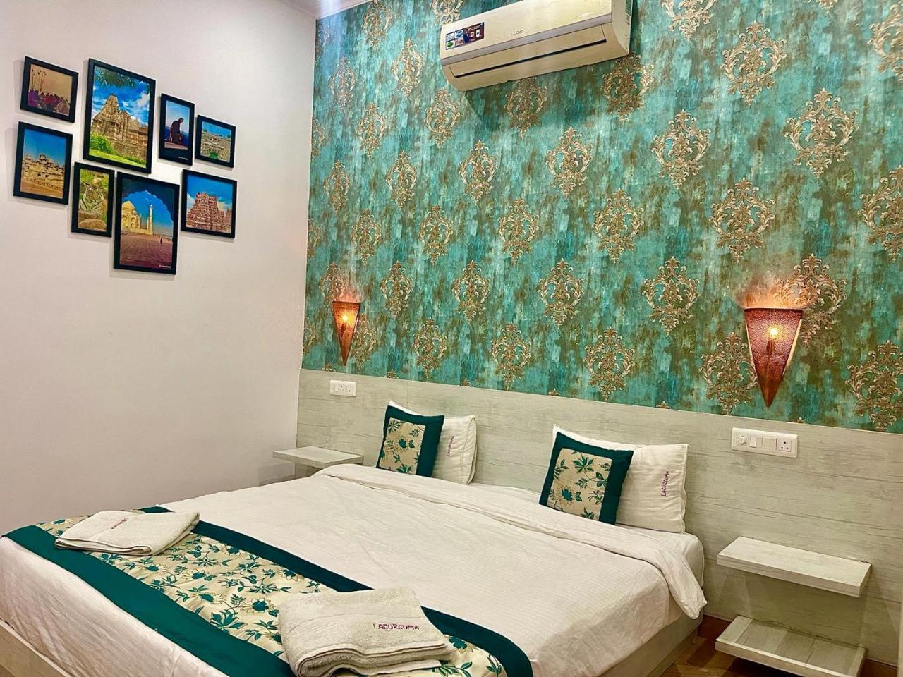 La Curcuma Luxury Homestay Khajurāho Екстериор снимка