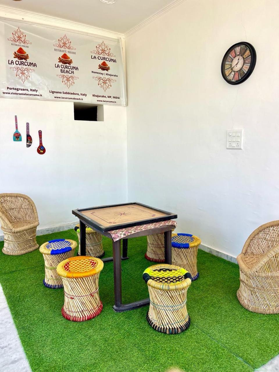 La Curcuma Luxury Homestay Khajurāho Екстериор снимка